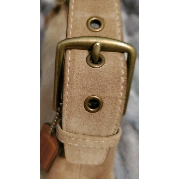 Vintage Coach 7470 Hamptons Demi Baguette Shoulder Bag Beige Suede Brown Leather - Picture 15 of 16